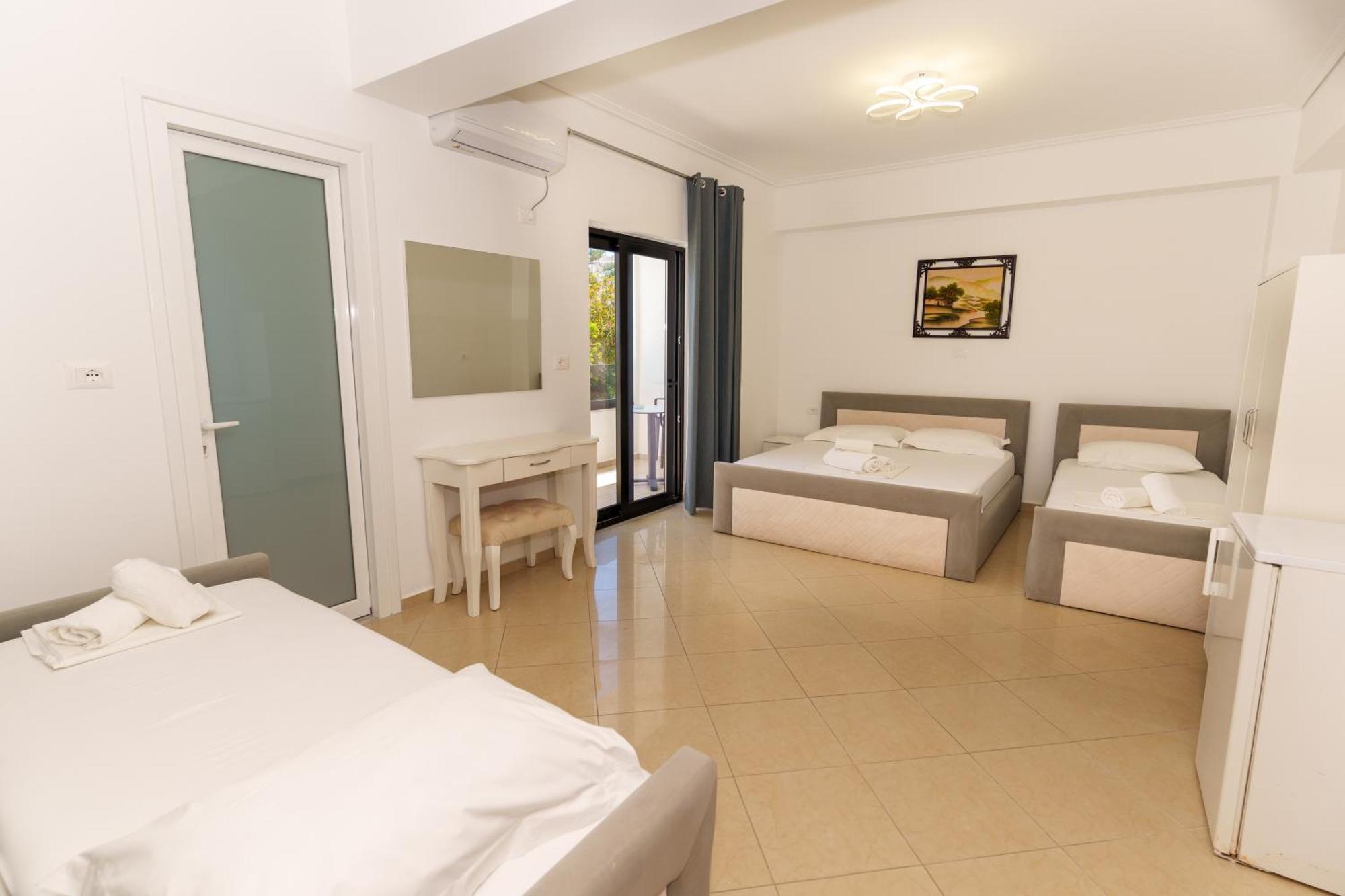 Hotel Vila Park Bujari Ksamil คซามิล ภายนอก รูปภาพ